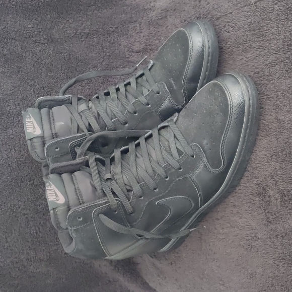 Nike Dunk Sky Hi 'Blackout' Hidden Wedge Sneakers - Picture 5 of 9